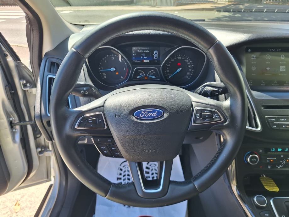 Ford Focus 1,5 TDCi automatik NAVI., fotografija 19