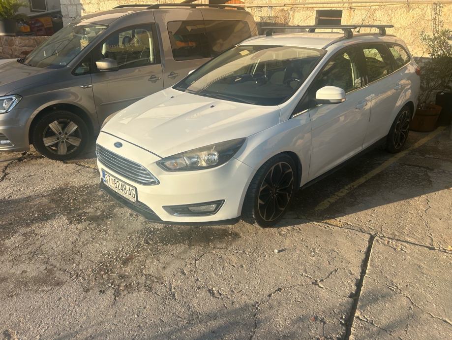 Ford Focus 1,5 TDCi automatik, fotografija 8