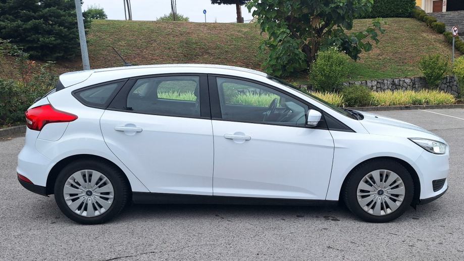 Ford Focus 1,5 TDCi * DIESEL - KLIMA - IZVRSTAN *, pogled izvana - slika 4