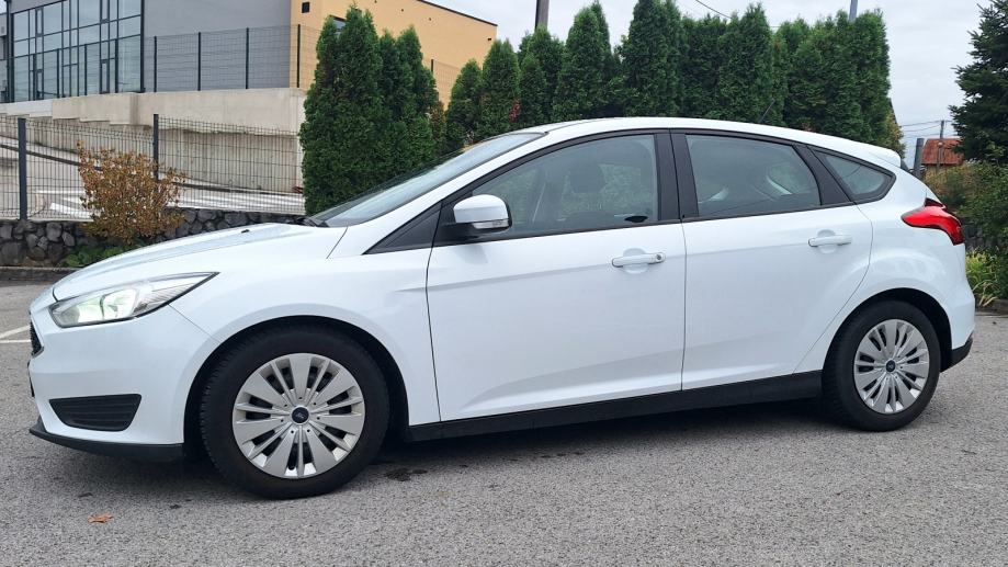 Ford Focus 1,5 TDCi * DIESEL - KLIMA - IZVRSTAN *, fotografija 8