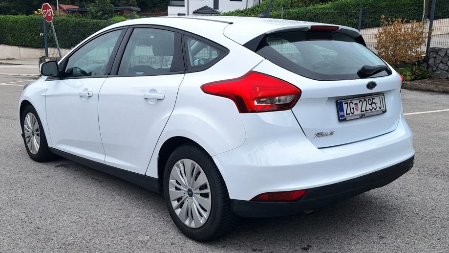 Ford Focus 1,5 TDCi * DIESEL - KLIMA - IZVRSTAN *, fotografija 6