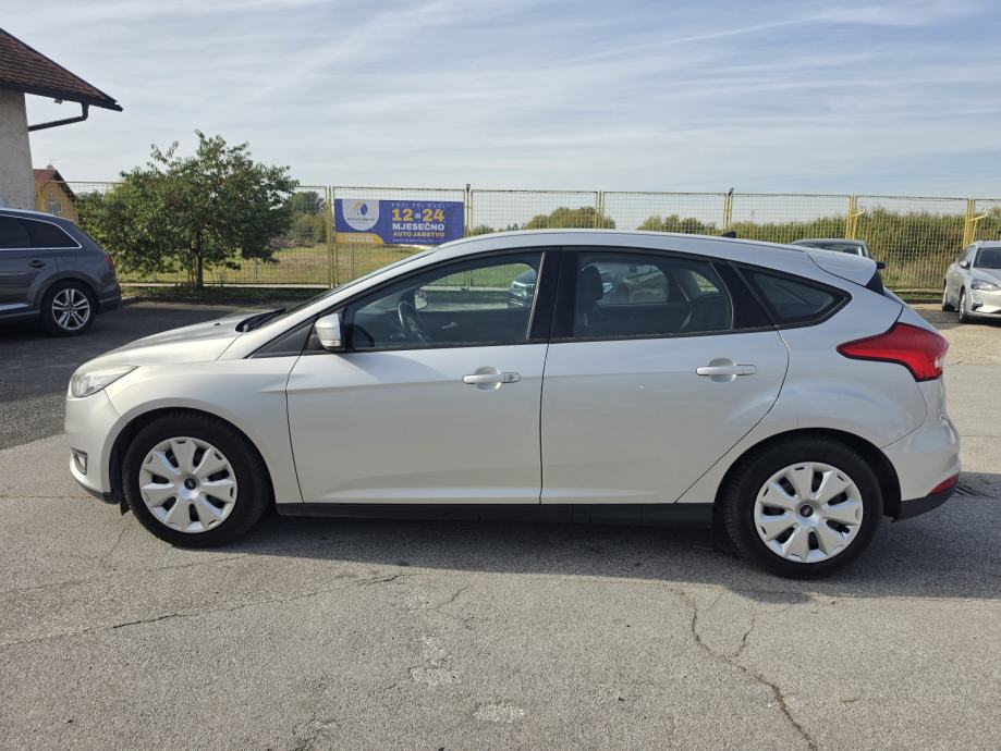 Ford Focus 1,5 TDCi*HR AUTO *SERVISNA *KARTICE 36 RATA*, fotografija 10