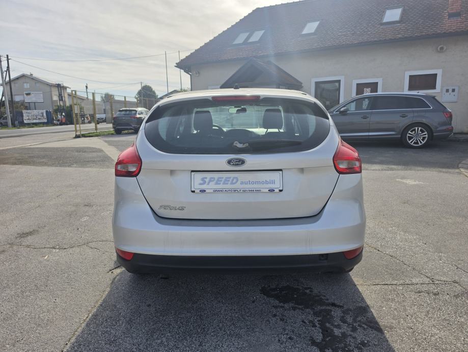 Ford Focus 1,5 TDCi*HR AUTO *SERVISNA *KARTICE 36 RATA*, fotografija 8