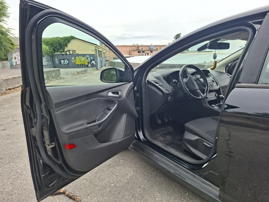 Ford Focus 1,5 TDCi, fotografija 9