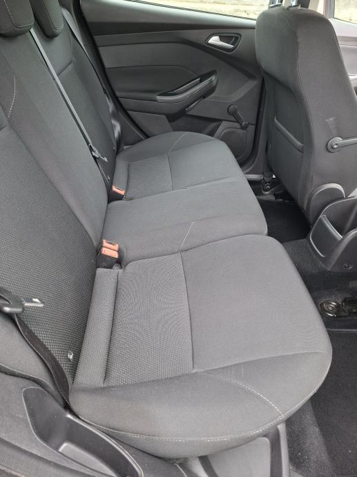 Ford Focus 1,5 TDCi, fotografija 13