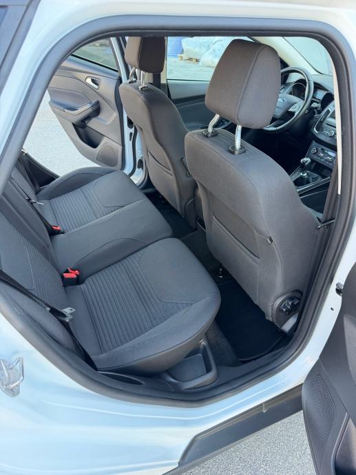 Ford Focus 1.5 TDCi TITANIUM #NAVI #PDC #U DOLASKU, fotografija 13