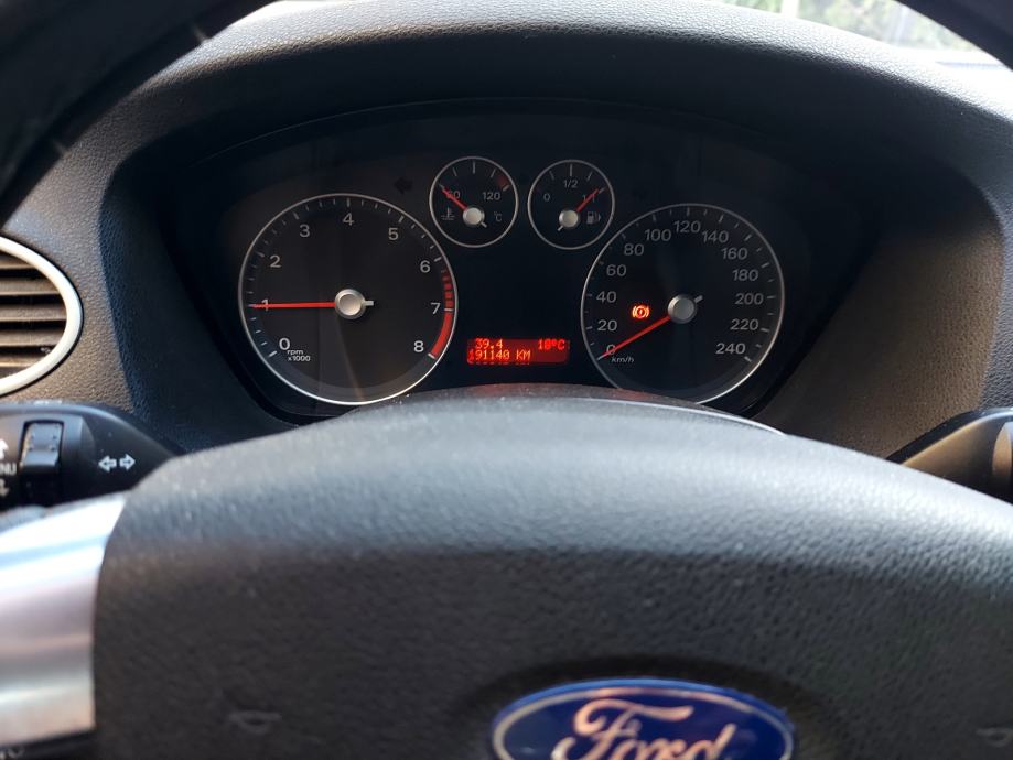 Ford Focus 1,6 16V, fotografija 8