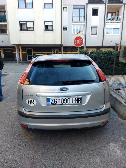 Ford Focus 1,6 16V, fotografija 2