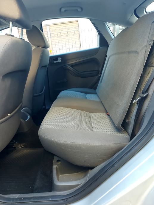 Ford Focus 1,6 16V, fotografija 4