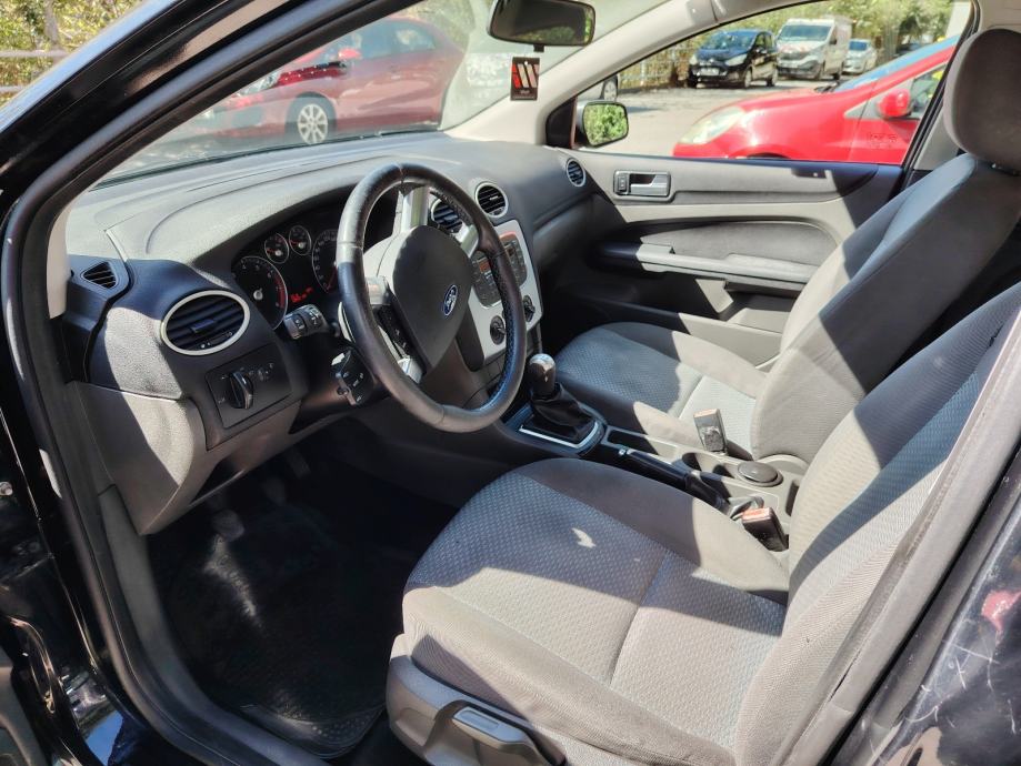 Ford Focus 1,6 16V, fotografija 2