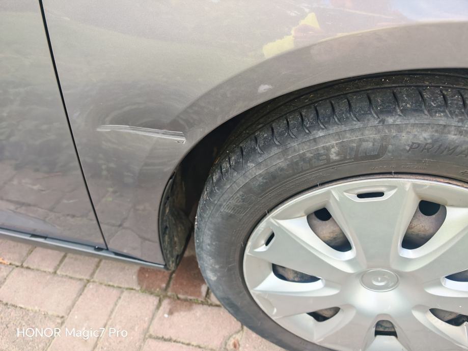 Ford Focus 1,6 - 180.000 km, fotografija 17