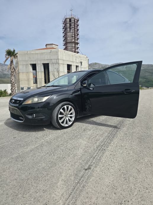 Ford Focus 1,6, fotografija 2