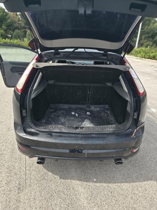 Ford Focus 1,6, fotografija 5