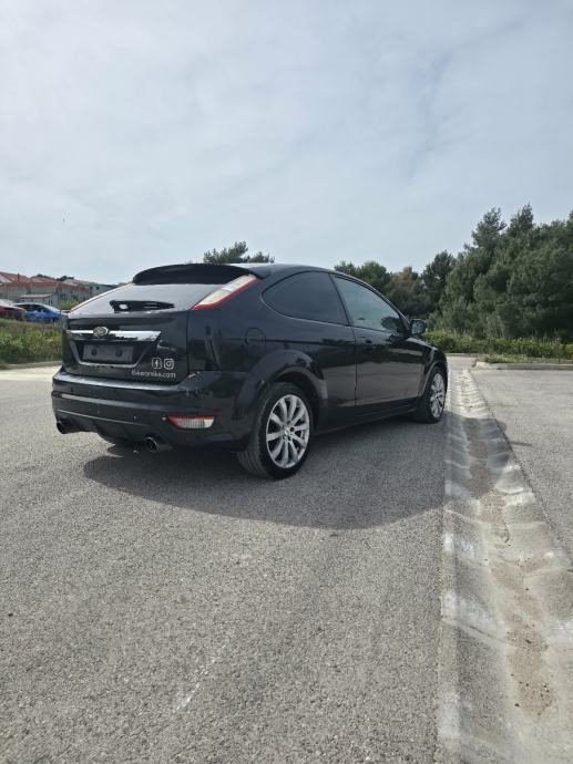 Ford Focus 1,6, fotografija 3