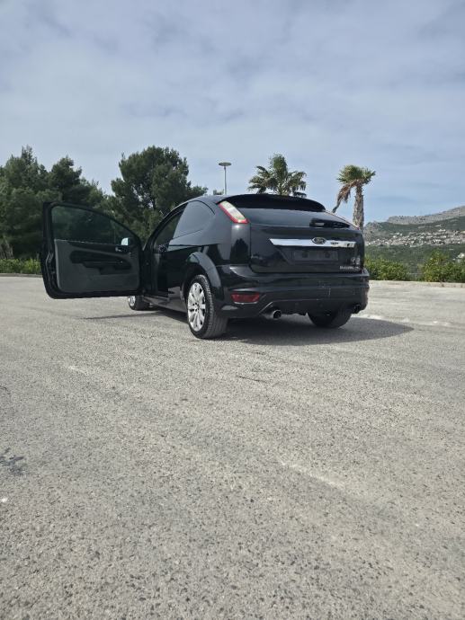 Ford Focus 1,6, fotografija 4