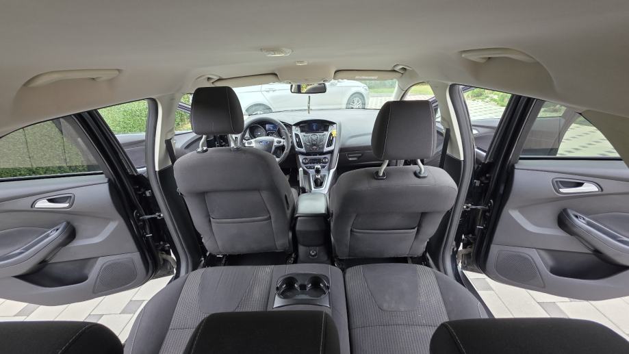 Ford Focus 1.6 TDCI, fotografija 8