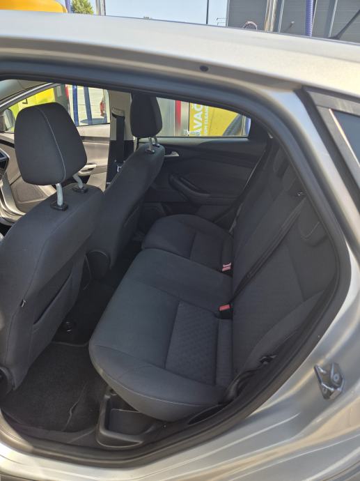 Ford Focus 1,6, fotografija 5