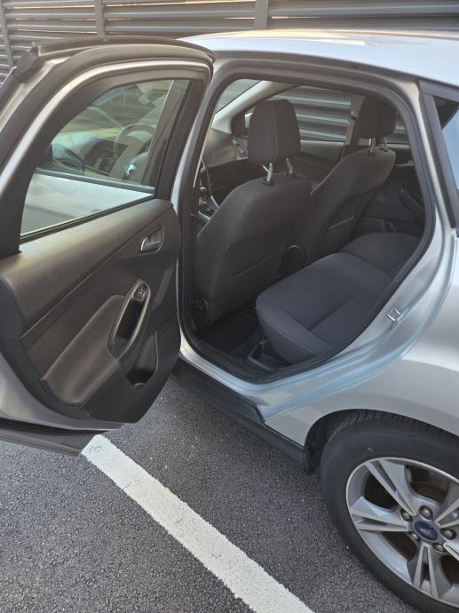 Ford Focus 1,6, fotografija 13