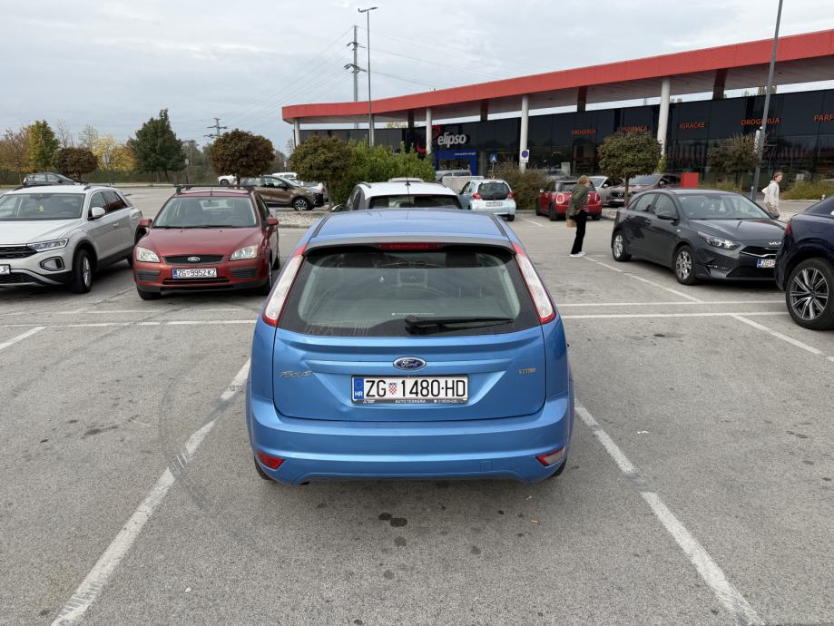 Ford Focus 1,6, fotografija 2