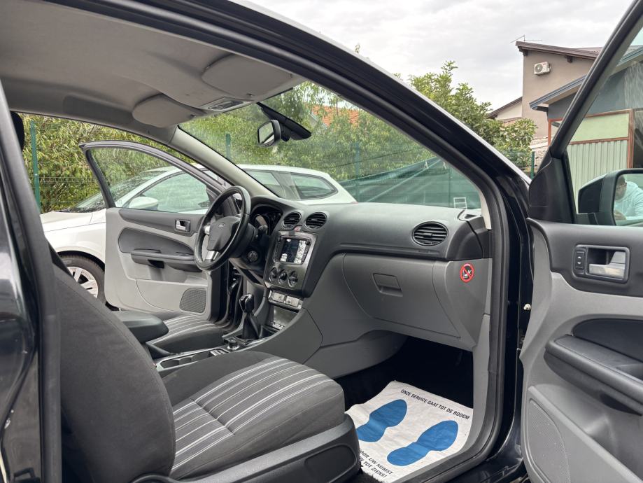 FORD FOCUS 1,6 TDCi 2009 GOD REDIZAJN ST-LINE LOCK TOP STANJE 2,900€!!, fotografija 11