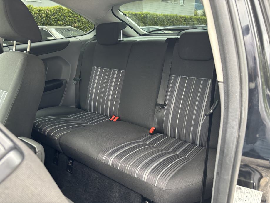 FORD FOCUS 1,6 TDCi 2009 GOD REDIZAJN ST-LINE LOCK TOP STANJE 2,900€!!, fotografija 13