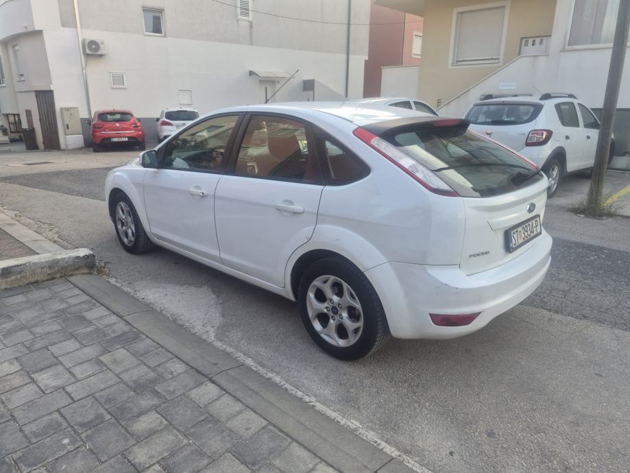 Ford Focus 1,6 TDCI, 2011 godina, fotografija 7