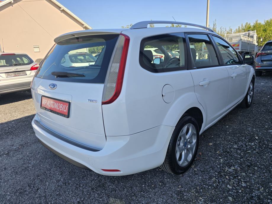 Ford Focus 1,6 TDCI-2012gd.md-NAVIGACIJA-climatronic,alu,tempomKARTICE, fotografija 8