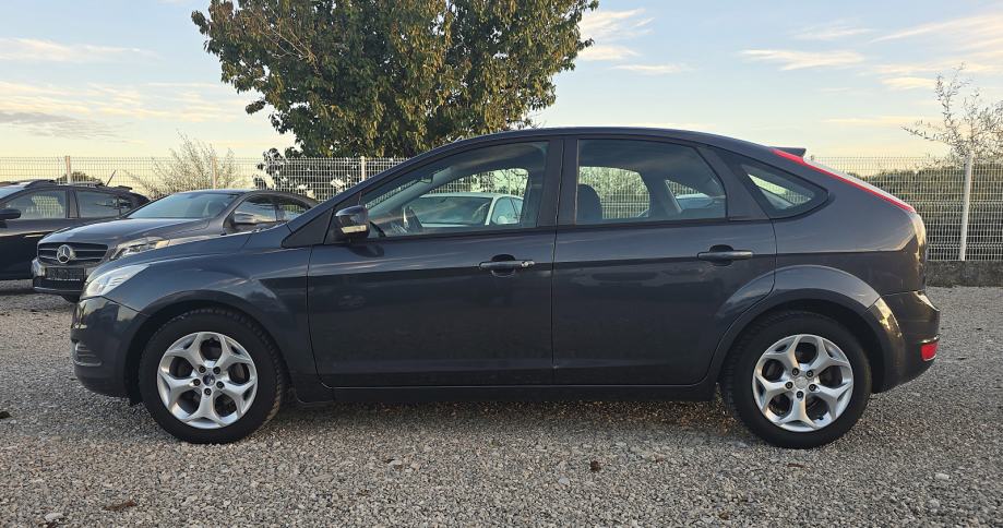 Ford Focus 1,6 TDCi 90Ks Evidencija svih servisa, 2.Vlasnik, ODLIČAN !, fotografija 2