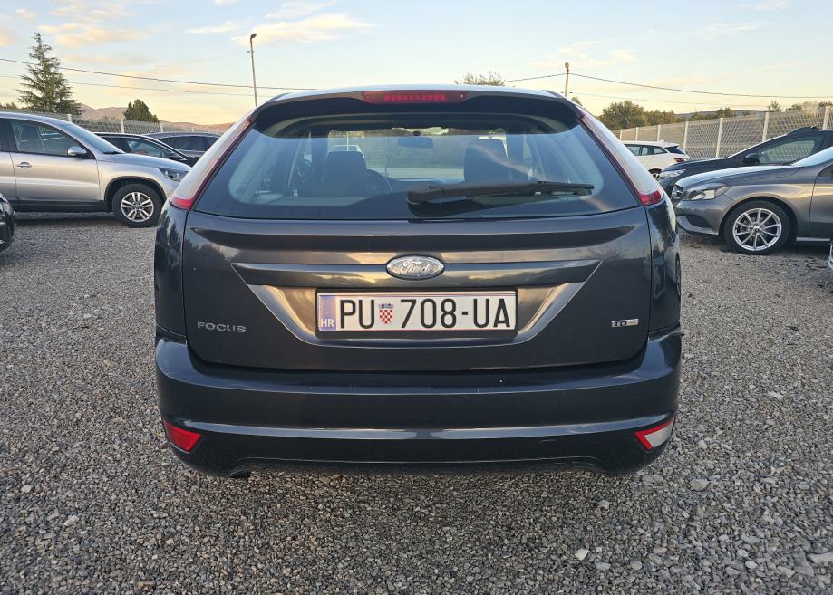 Ford Focus 1,6 TDCi 90Ks Evidencija svih servisa, 2.Vlasnik, ODLIČAN !, fotografija 4