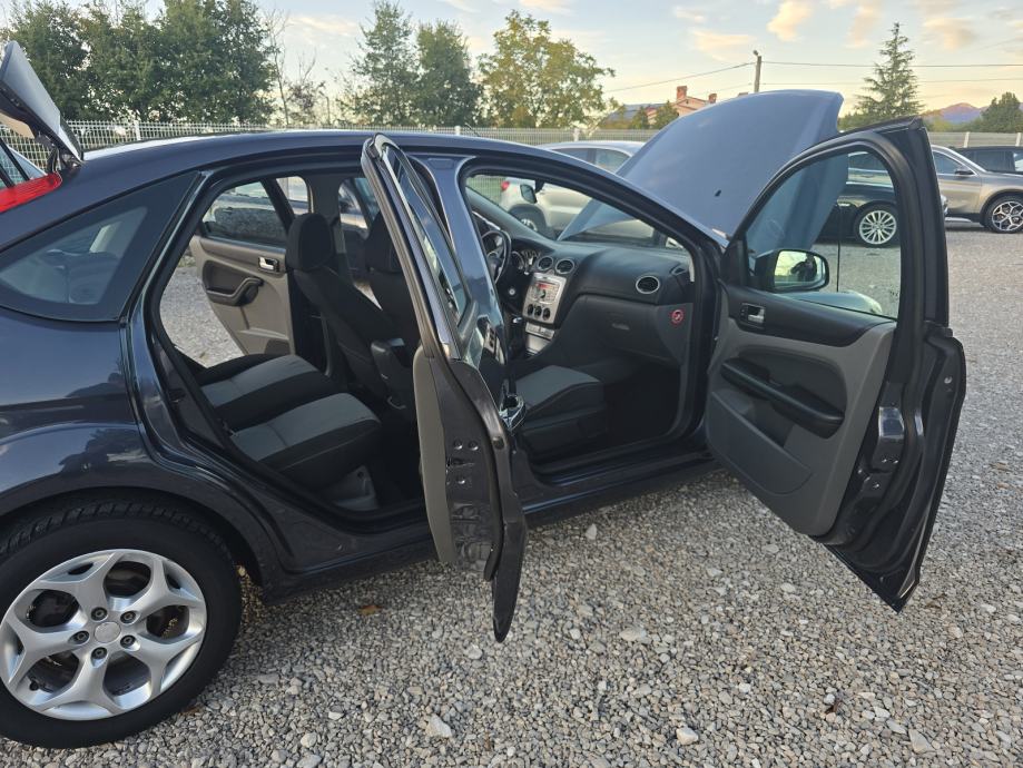 Ford Focus 1,6 TDCi 90Ks Evidencija svih servisa, 2.Vlasnik, ODLIČAN !, fotografija 15