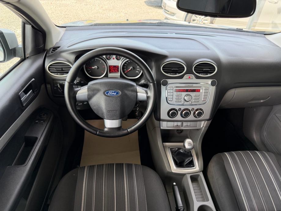 Ford Focus 1,6 TDCI, fotografija 15