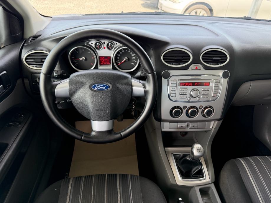 Ford Focus 1,6 TDCI, fotografija 14
