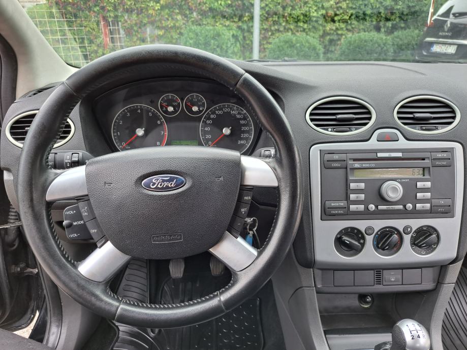 Ford Focus 1.6i 16V Titanium, reg. godinu dana, TOP stanje !!!, fotografija 15