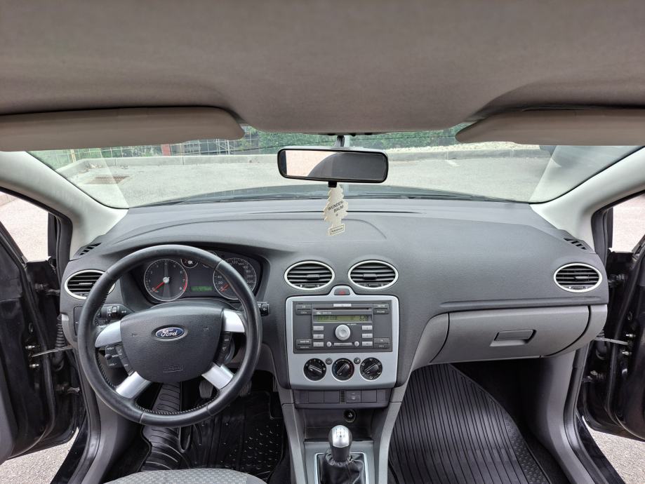 Ford Focus 1.6i 16V Titanium, reg. godinu dana, TOP stanje !!!, fotografija 14