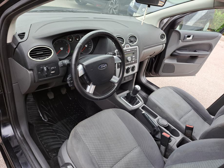 Ford Focus 1.6i 16V Titanium, reg. godinu dana, TOP stanje !!!, fotografija 9