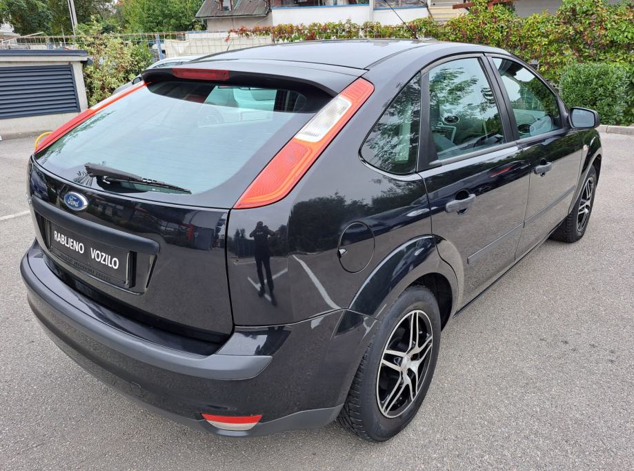 Ford Focus 1.6i 16V Titanium, reg. godinu dana, TOP stanje !!!, fotografija 4