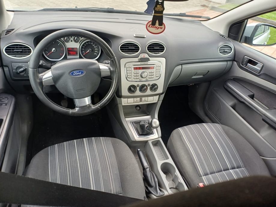 Ford Focus 1,6tdci 2008 god reg07/2027, fotografija 8