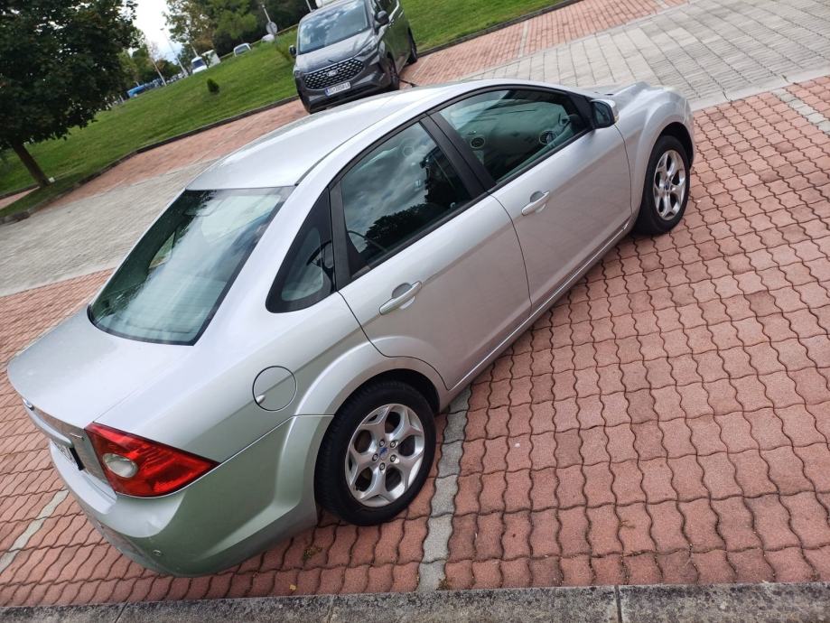 Ford Focus 1,6tdci 2008 god reg07/2027, fotografija 7