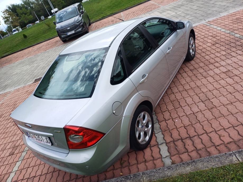 Ford Focus 1,6tdci 2008 god reg07/2027, fotografija 10