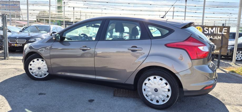 Ford Focus 1,6TDCI, 6 BRZINA, AUT.KLIMA, TEMP, NAV, PARK. SENZ..., fotografija 4