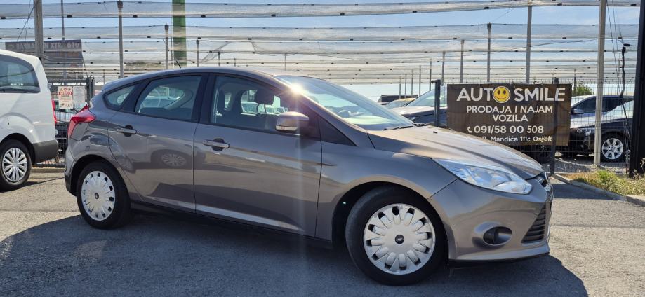Ford Focus 1,6TDCI, 6 BRZINA, AUT.KLIMA, TEMP, NAV, PARK. SENZ..., fotografija 8