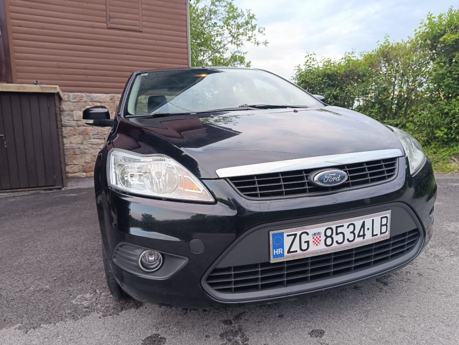 Ford Focus 1,8, fotografija 3
