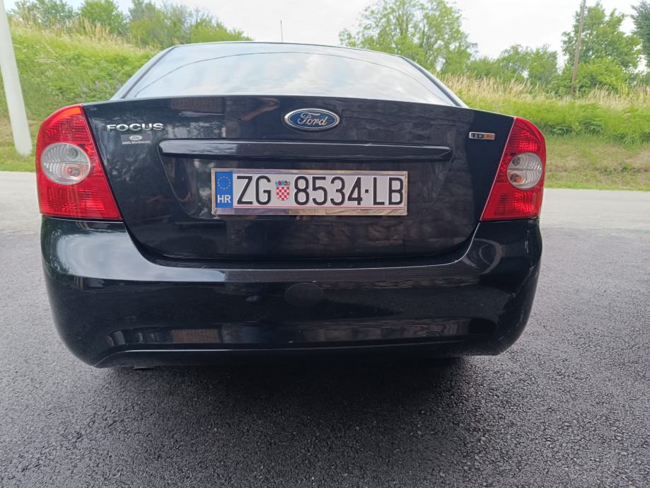 Ford Focus 1,8, fotografija 5