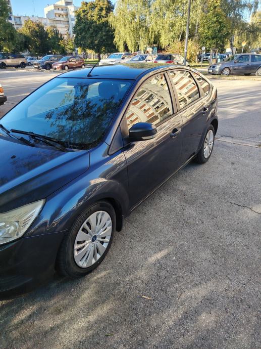 Ford Focus 1,8, fotografija 4