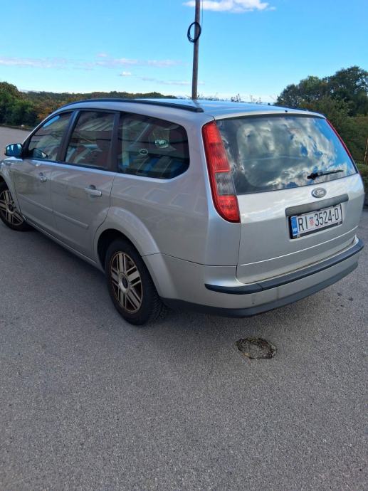 Ford Focus 1,8, fotografija 5