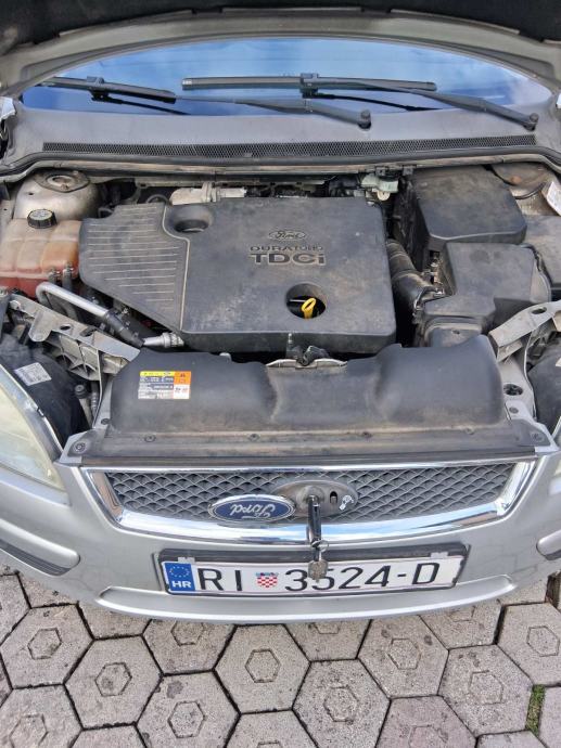 Ford Focus 1,8, fotografija 10