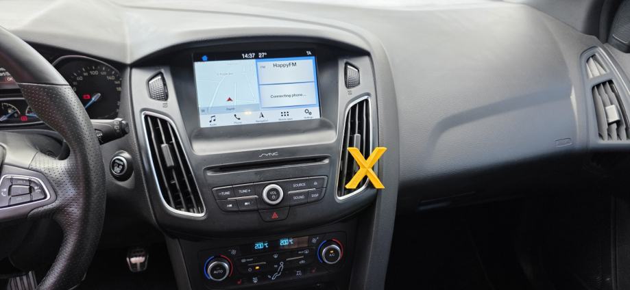 Ford Focus 2,0 TDCi, ST - Line, Navigacija, Prking kamera,PDC, Servisn, fotografija 11