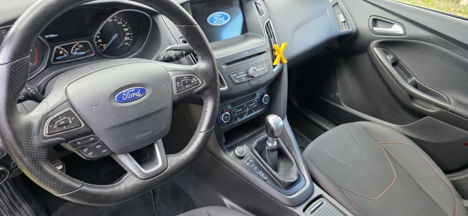 Ford Focus 2,0 TDCi, ST - Line, Navigacija, Prking kamera,PDC, Servisn, fotografija 15