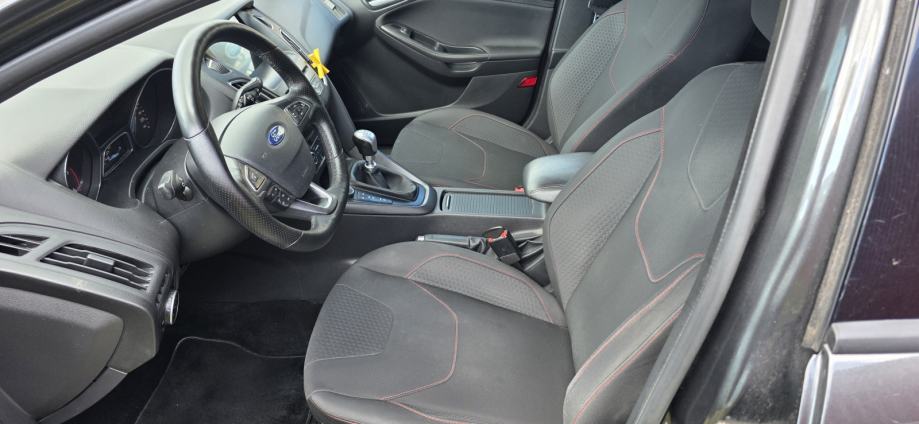 Ford Focus 2,0 TDCi, ST - Line, Navigacija, Prking kamera,PDC, Servisn, fotografija 16