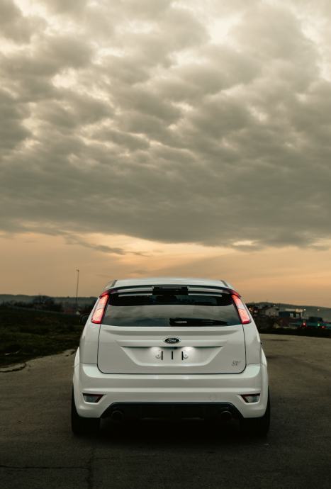 Ford Focus 2,5 ST, fotografija 2